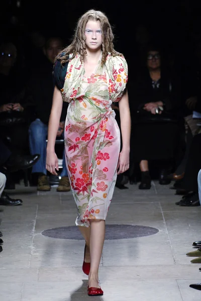 Look 32